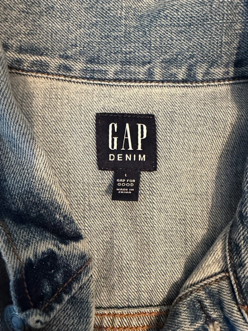 GAP Men’s Light Blue Washed Denim Jacket